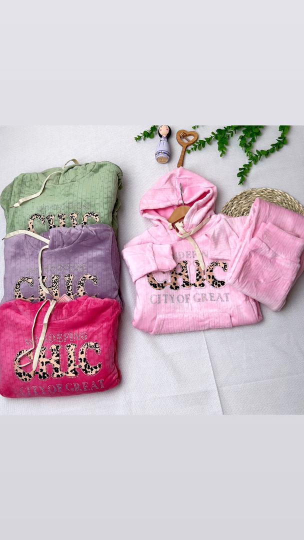 ست هودی شلوار مخمل وارداتی داخل کرکی CHIC کد 2060