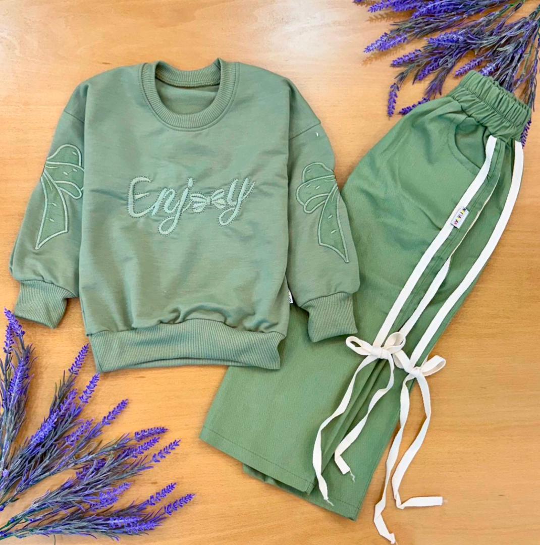 ست بلوز شلوار کتان گلدوزی آستین پاپیون کد 2042